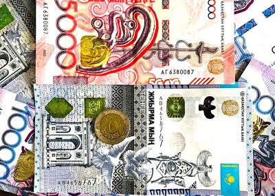 Почему укрепление нефти не спасает тенге от ослабления?
