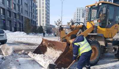Зима в Астане: уборка снега проводится без остановок