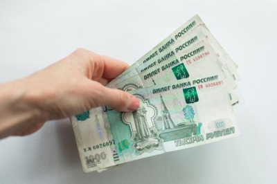 Приставы в Петербурге взыскали с магазина 35 тысяч за некачественную шоколадку