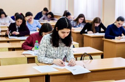 Более 13 тысяч студентов отчислены из вузов в Кыргызстане