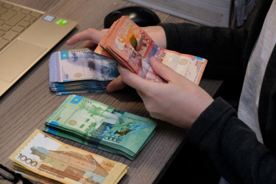 На выплаты по инвалидности и потере кормильца направлено более 122 млрд тенге