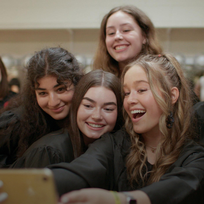 «Девушки-политики» — элегантная документалка об институциональной дискриминации