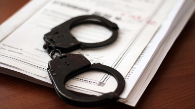 Стендап-комика Артемия Останина* обвинили в создании ОПГ