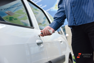 Челябинский судебный пристав пользовался &laquo;Ладой-Грантой&raquo; за слив данных из ведомственных баз