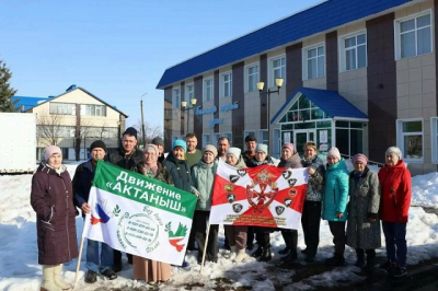 Волонтеры из Актаныша отправили бойцам СВО более 60 маскировочных сетей