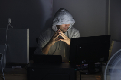 В России мошенники начали брать кредиты на своих двойников