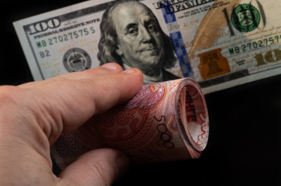 Тенге к рублю и доллару: чего ждать от торгов в ближайшие дни