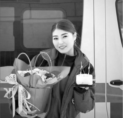 Обрушение облицовки здания: в Астане умерла пострадавшая фельдшер