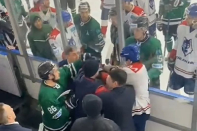 ХК «Бейбарыс» извинился за драку после матча в Атырау
